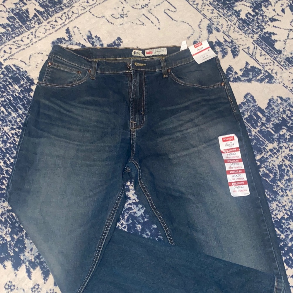 Mens NWT wrangler athletic fit jeans